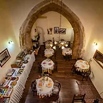 Porto Del Colombo Traditional Boutique Hotel