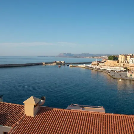 Porto Del Colombo Traditional Boutique Chania (Crete)