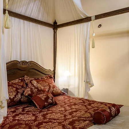 Porto Del Colombo Traditional Boutique 4*