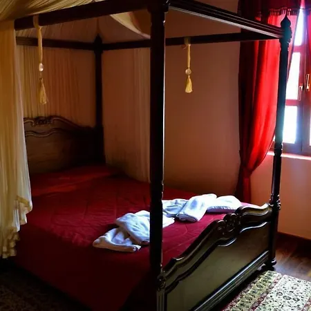 Porto Del Colombo Traditional Boutique Hotel 4*