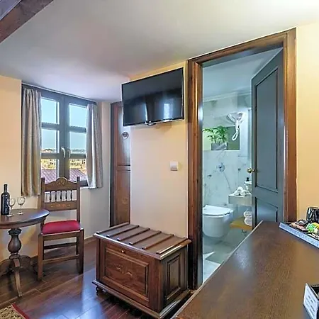 Hotel Porto Del Colombo Traditional Boutique 4*