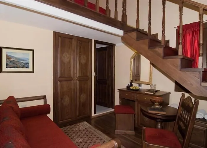 Porto Del Colombo Traditional Boutique Hotel La Canée