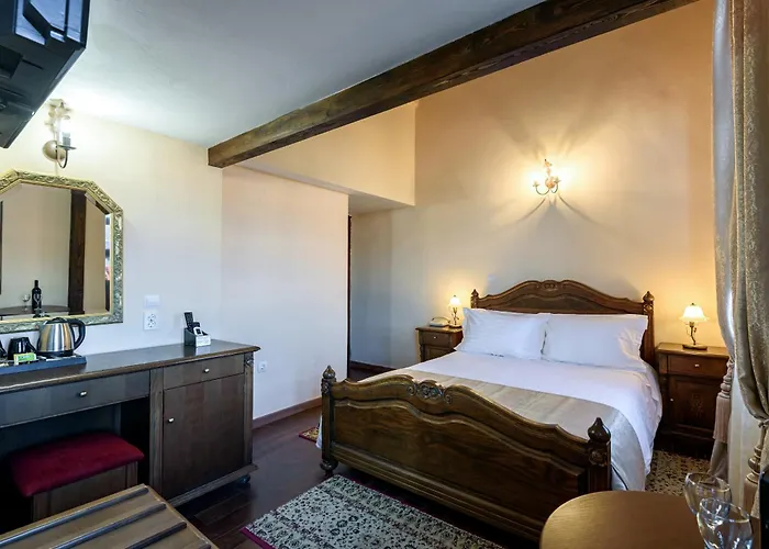 Porto Del Colombo Traditional Boutique