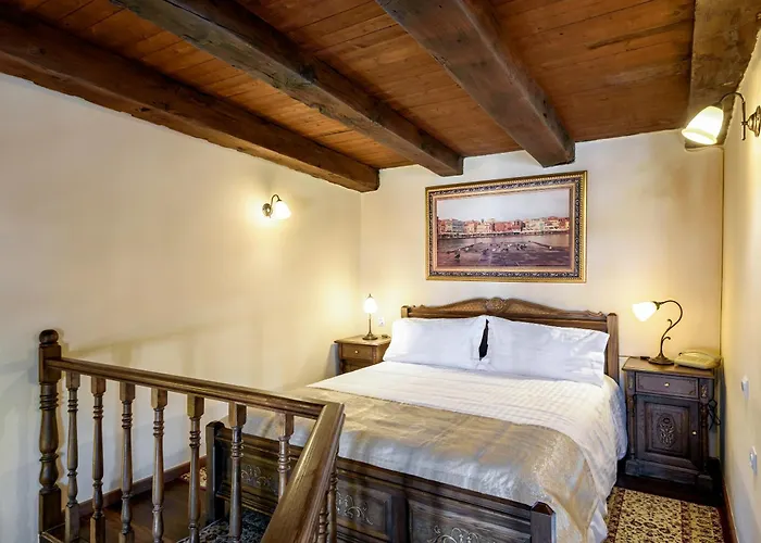 Porto Del Colombo Traditional Boutique Hotel La Canée