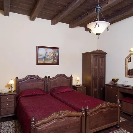 Porto Del Colombo Traditional Boutique Chania (Crete)