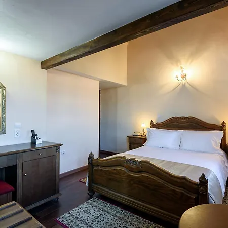 Porto Del Colombo Traditional Boutique